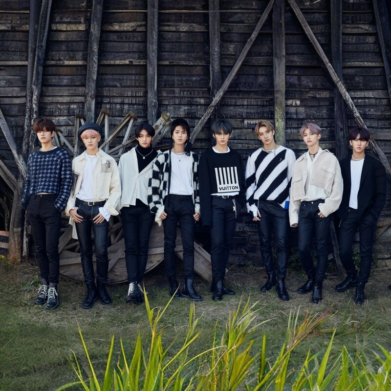 Stray Kids